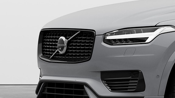 Volvo XC90 11 of 28
