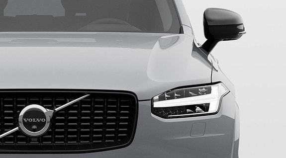 Volvo XC90 12 of 28