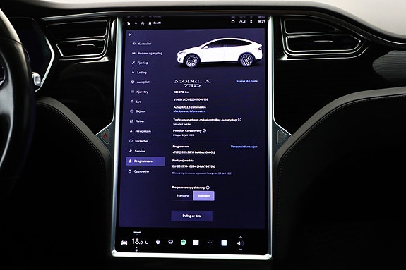 Tesla Model X 23 of 25