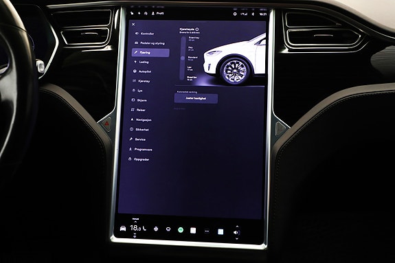 Tesla Model X 22 of 25