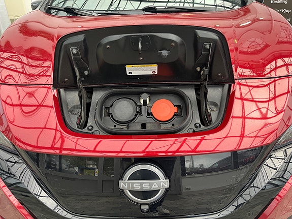 Nissan Leaf 15 of 17