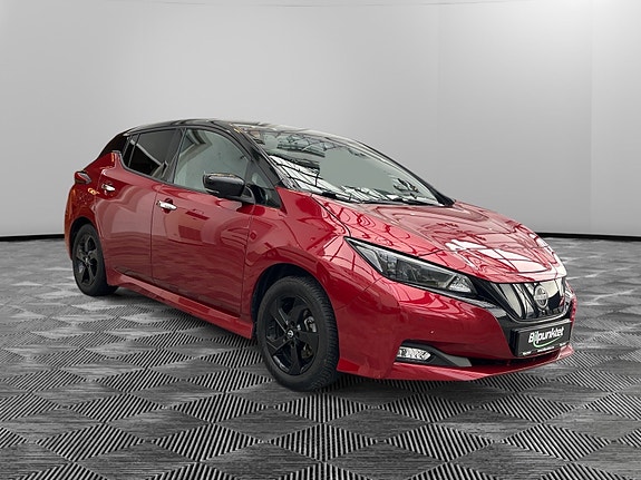 Nissan Leaf 9 of 17