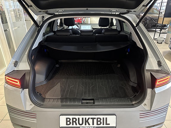 Hyundai Ioniq 5 8 of 18