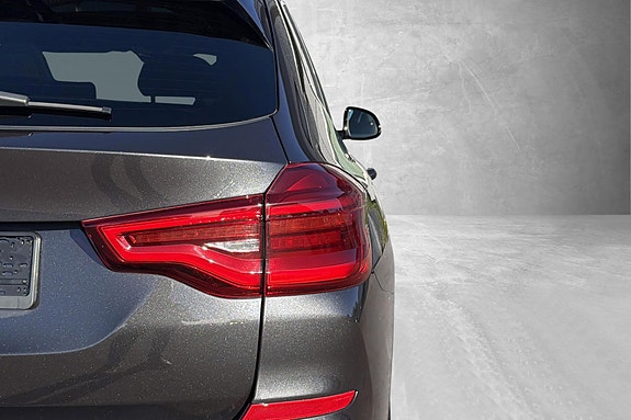 BMW X3 28 of 30