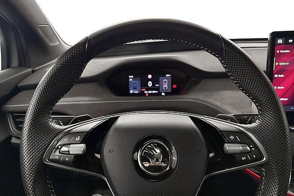 Skoda Enyaq RS 9 of 24