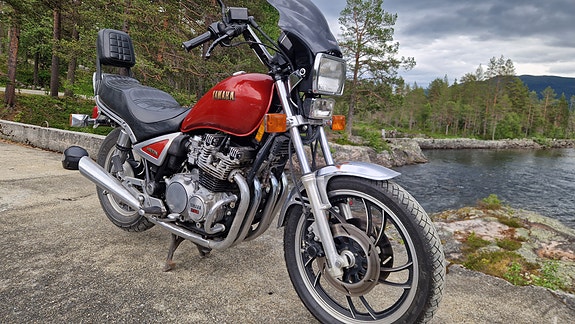 Yamaha XJ 750 # MAXIM # USA MODELL # 20 of 23