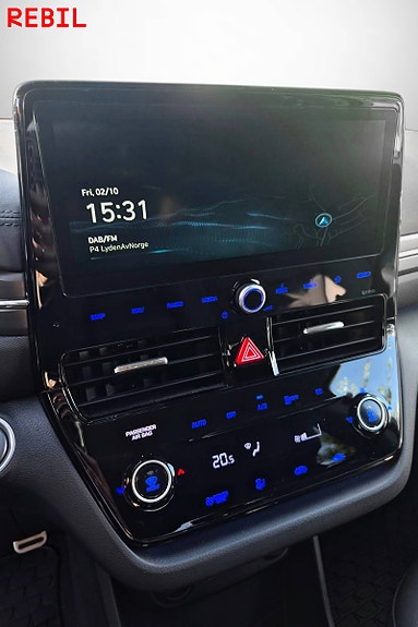 Hyundai IONIQ 11 of 12