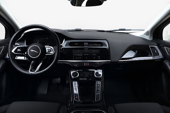 Jaguar I-PACE 13 of 24