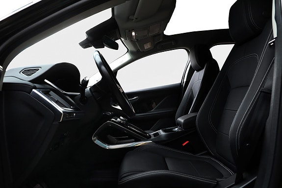 Jaguar I-PACE 10 of 24