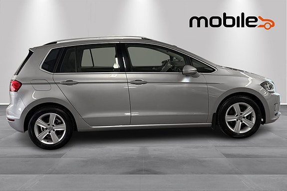 Volkswagen Golf Sportsvan 2 of 24