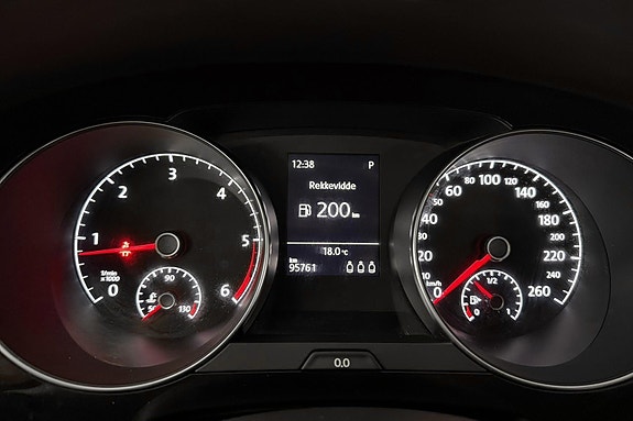 Volkswagen Golf Sportsvan 10 of 24