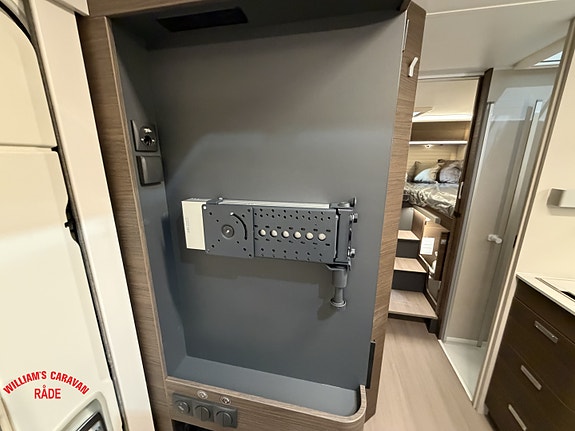 Adria CORAL SUPREME 670 SL /180HK/AUT./Alde D.++ 27 of 30