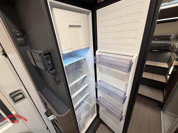 Adria CORAL SUPREME 670 SL /180HK/AUT./Alde D.++ 15 of 30