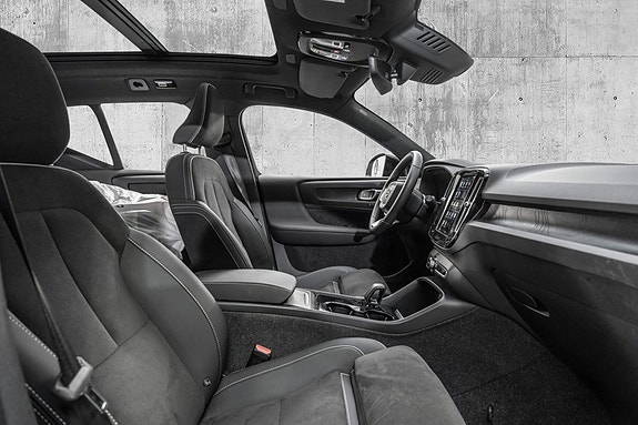Volvo XC40 20 of 24