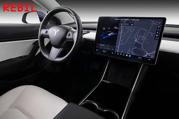 Tesla Model 3 14 of 26