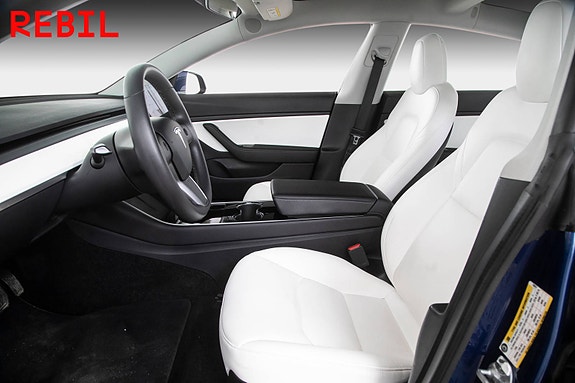 Tesla Model 3 8 of 26