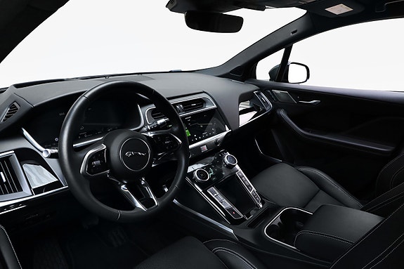 Jaguar I-PACE 9 of 30