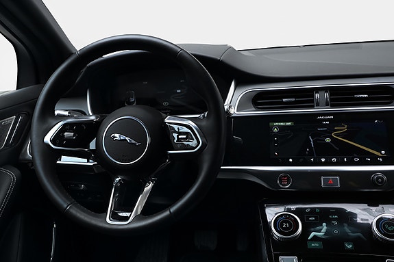 Jaguar I-PACE 16 of 30