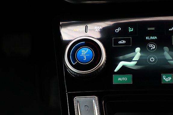 Jaguar I-PACE 22 of 30