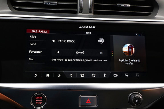 Jaguar I-PACE 24 of 30