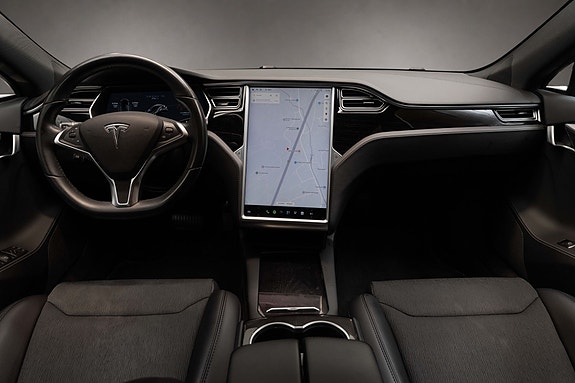 Tesla Model S 10 of 27