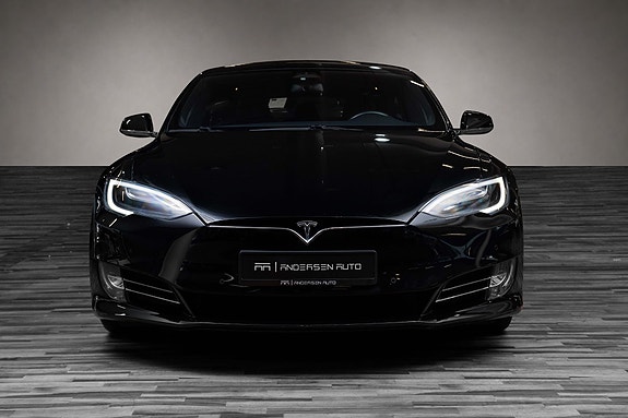 Tesla Model S 9 of 27