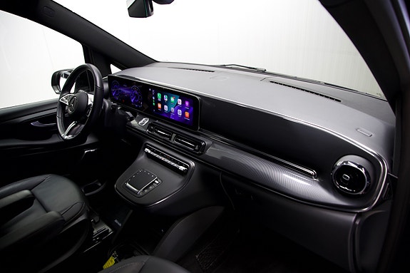 Mercedes-Benz EQV300 19 of 20