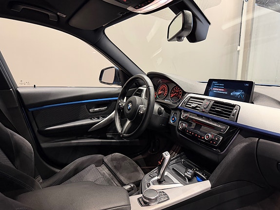 BMW 330e 20 of 30
