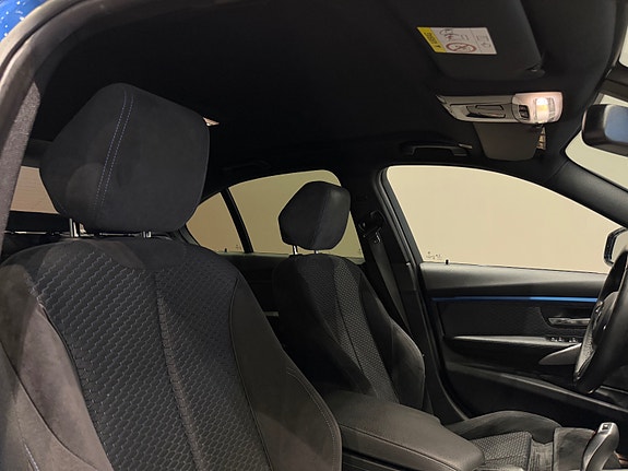 BMW 330e 19 of 30