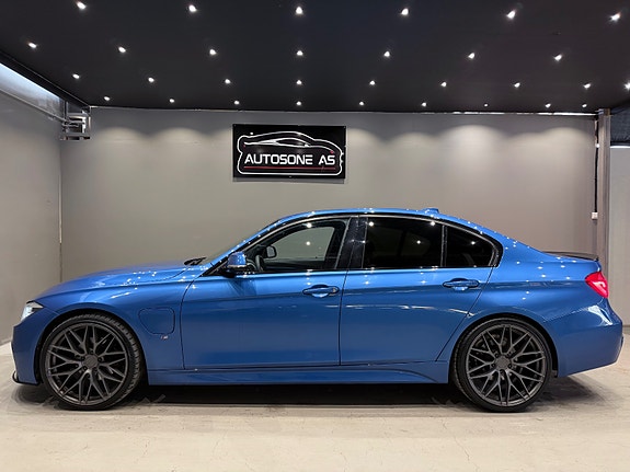 BMW 330e 7 of 30