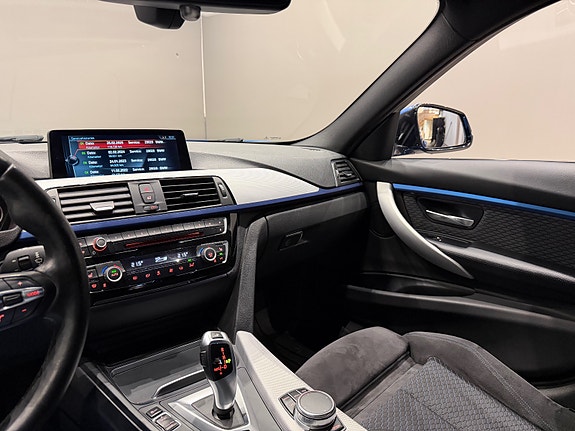 BMW 330e 30 of 30