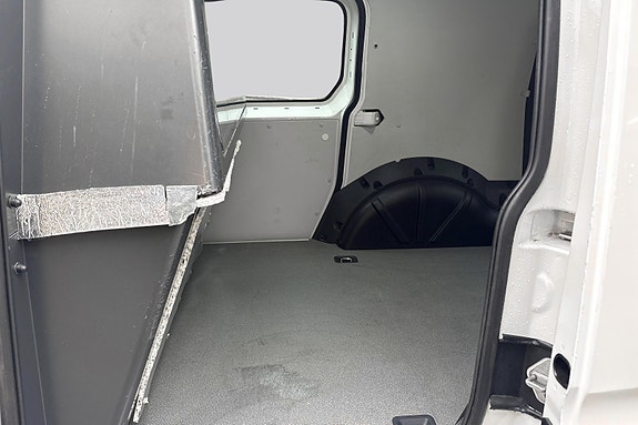 Volkswagen Caddy 13 of 25