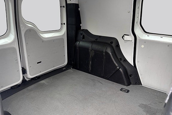 Volkswagen Caddy 16 of 25