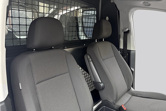 Volkswagen Caddy 17 of 25