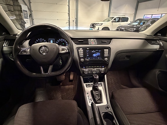 Skoda Octavia 15 of 25