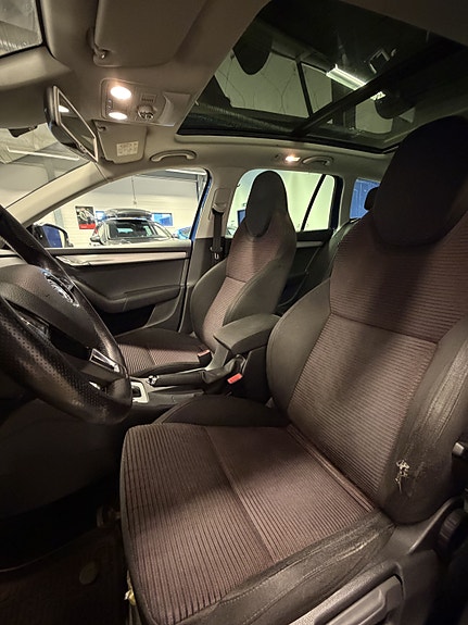 Skoda Octavia 13 of 25