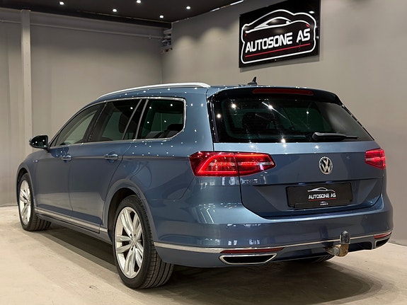 Volkswagen Passat 9 of 30