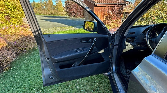 BMW X3 11 of 16