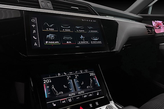 Audi Q8 e-tron 15 of 25
