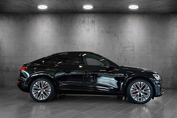 Audi Q8 e-tron 6 of 25