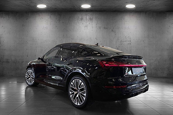 Audi Q8 e-tron 3 of 25