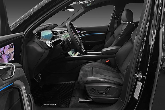 Audi Q8 e-tron 10 of 25