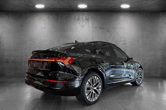 Audi Q8 e-tron 5 of 25