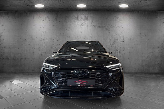 Audi Q8 e-tron 8 of 25