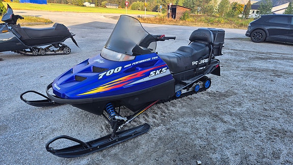 Polaris INDY 700 SKS 2 of 5