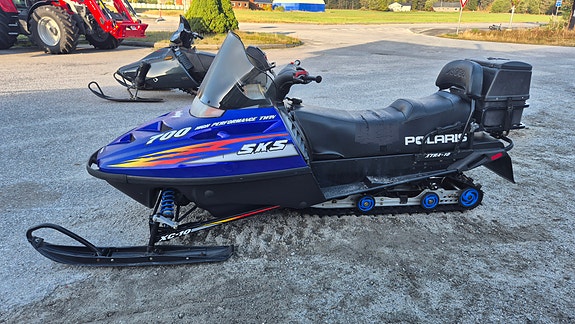 Polaris INDY 700 SKS 3 of 5