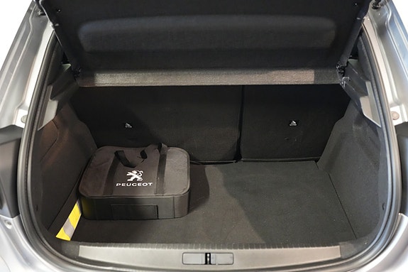 Peugeot e-208 19 of 24