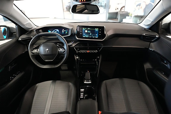 Peugeot e-208 11 of 24