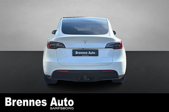 Tesla Model Y 6 of 21