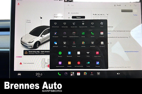 Tesla Model Y 18 of 21